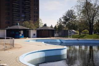 Timbercreek pool in Herongate